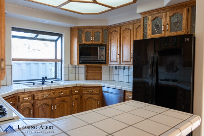 Building Photo - 26603 Berino Dr