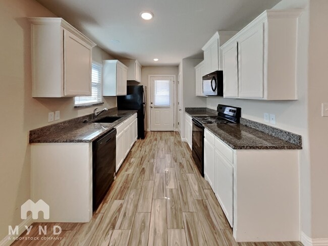 Building Photo - 791 Rolling Terrace Cir