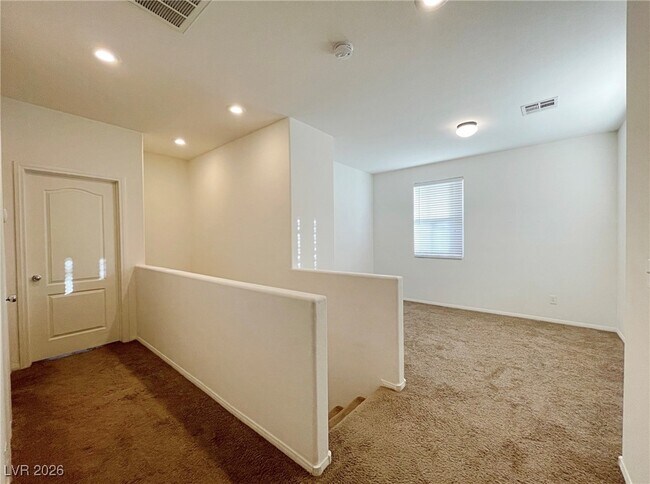 Building Photo - 10032 Pimera Alta St