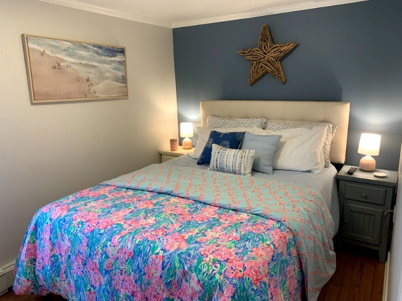 Building Photo - 8 Pine Tree Ave