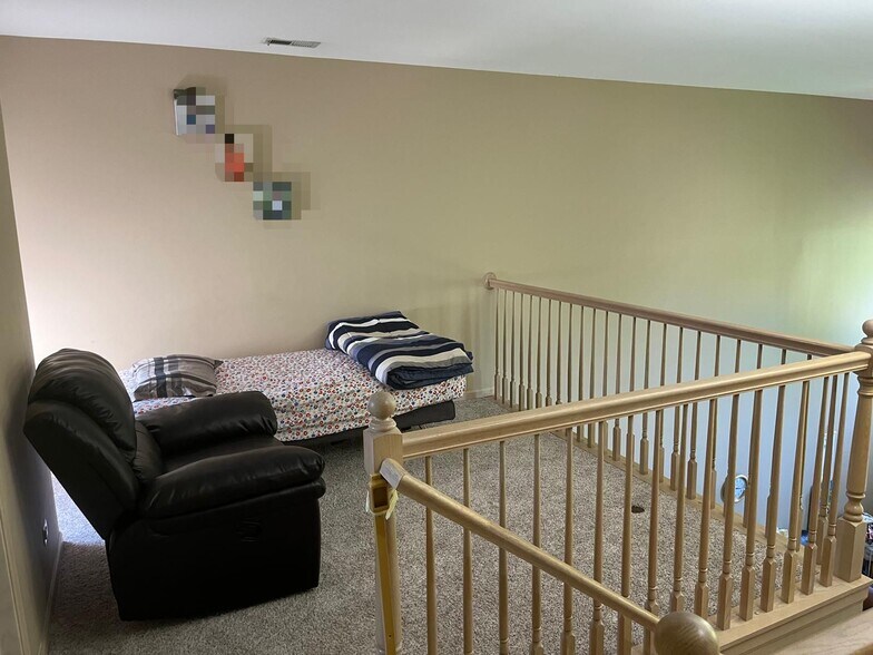 Building Photo - 2526 Looking Glass Ct