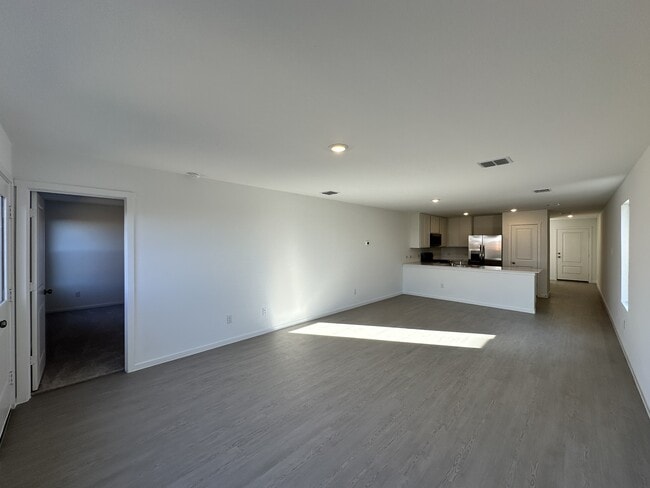 Building Photo - 1629 Elliott Rd