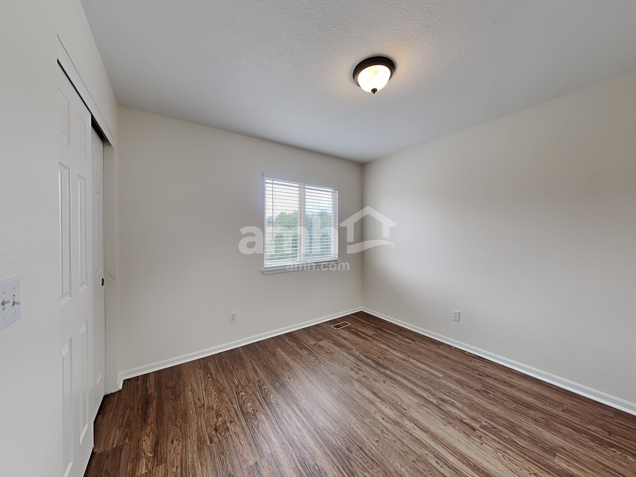 Building Photo - 4555 N Gibraltar St