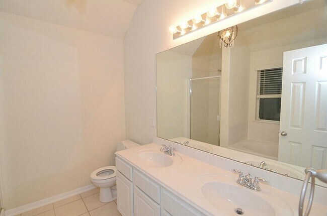 Building Photo - 11306 Overland Trail Dr