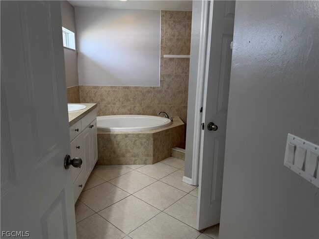 Building Photo - 3540 NE 20th Pl