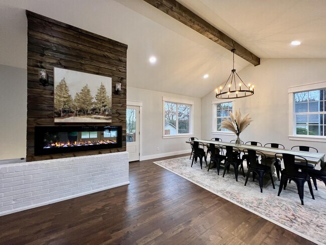 Building Photo - 2609 Old Spartanburg Rd