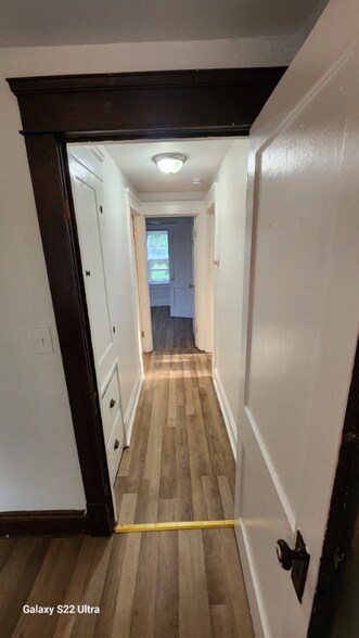 Building Photo - 16108 Parkgrove Ave