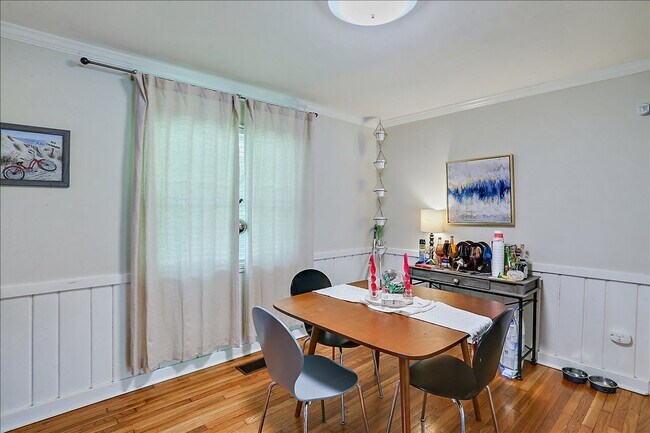 Building Photo - 3 Bedroom Home in Northeast Jackson