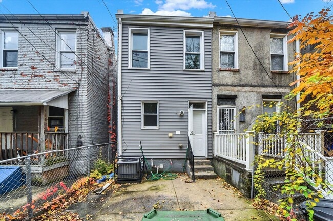 Building Photo - 3 Bed near Charles Village