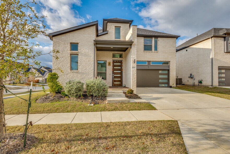 Building Photo - 3528 Hollow Pine Dr
