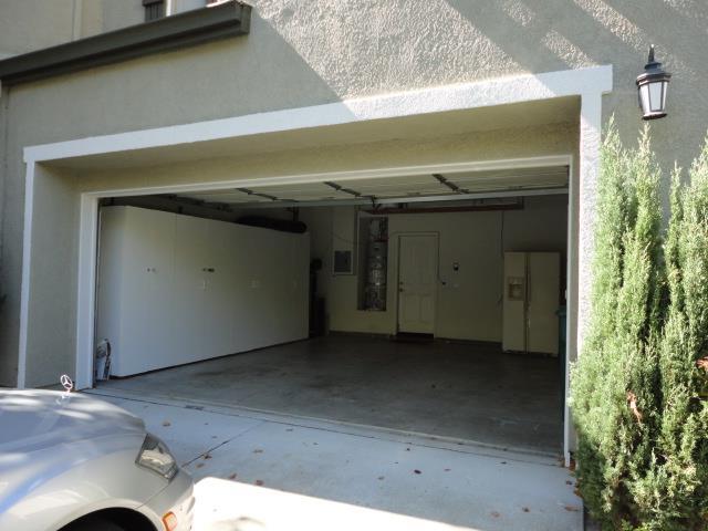 Building Photo - 6060 Dalton Way