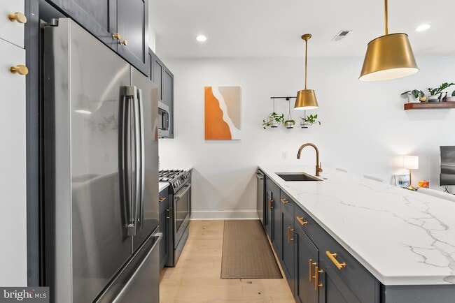 Building Photo - 662 Glick Ct NW