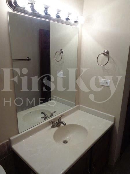 Building Photo - 28577 W High Rd