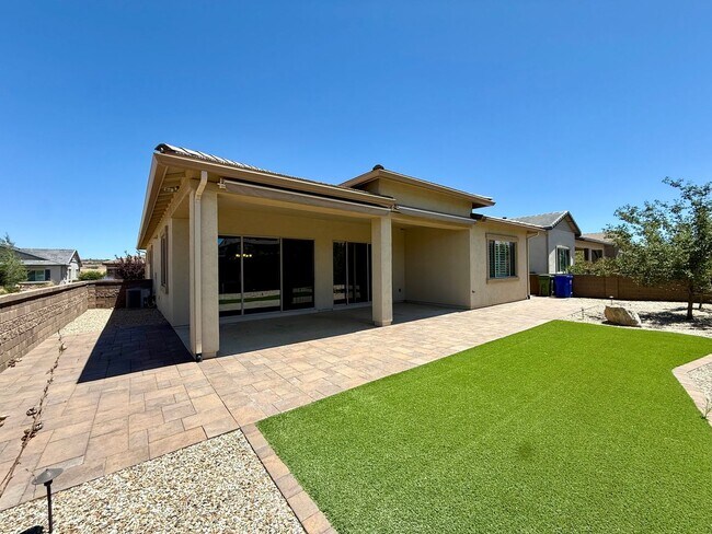 Building Photo - Move-In Ready 2 Bed, 2 Bath Home in Prime Prescott Location