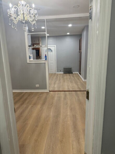 Building Photo - 189 Sheridan Ave