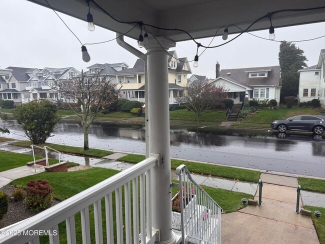 Building Photo - 128 Woodland Ave