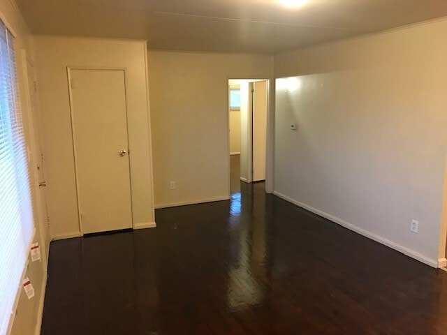 Building Photo - AVAILABLE NOW!! FOR LEASE Beautiful 3-Bedroom House in Grand Blanc
