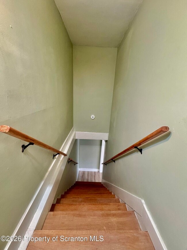 Building Photo - 1746 Bloom Ave