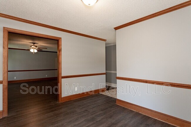 Building Photo - 1205 Opossum Trot Ln