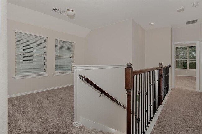 Building Photo - 142 Moon Dance Ct