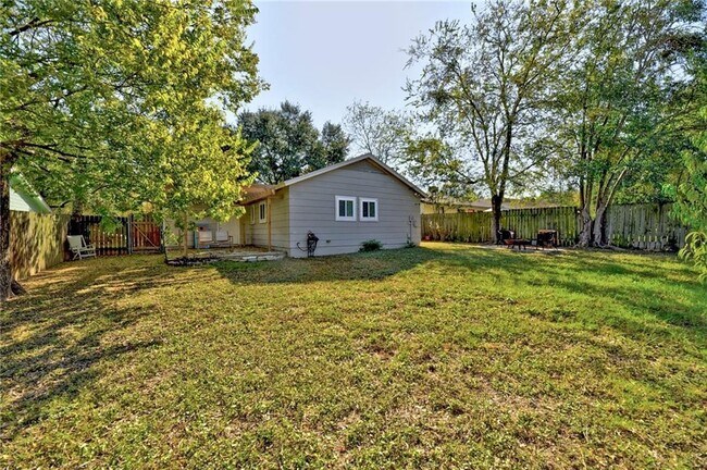 Building Photo - 5804 Cedardale Dr