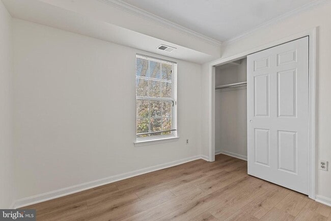 Building Photo - 5708 Olde Mill Ct