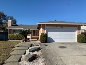 Building Photo - Upgraded Suisun City Home Available NOW!