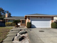 Building Photo - Upgraded Suisun City Home Available NOW!