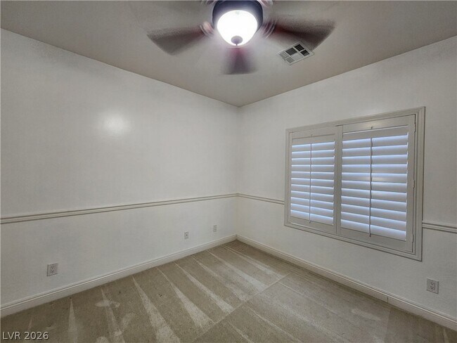 Building Photo - 2713 Cyrano St