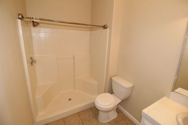 Building Photo - 2747 Browning Ave