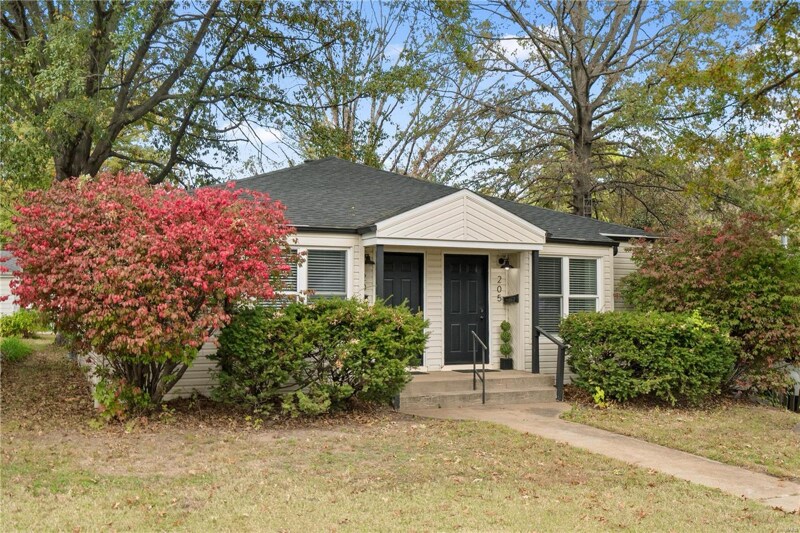 Building Photo - 205 N 28th St