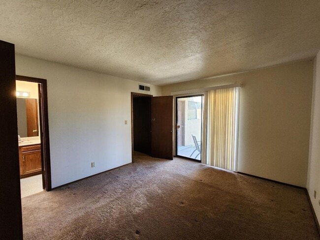 Building Photo - 3234 Calle De Molina