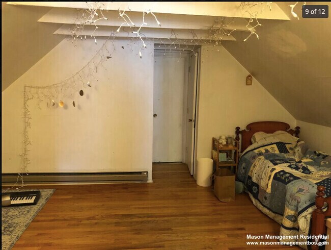 Building Photo - 40 Montfern Ave