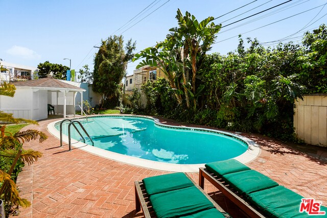 Building Photo - 355 S Crescent Heights Blvd