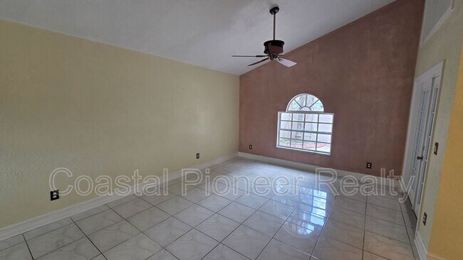 Building Photo - 5005 Dollarway Ct