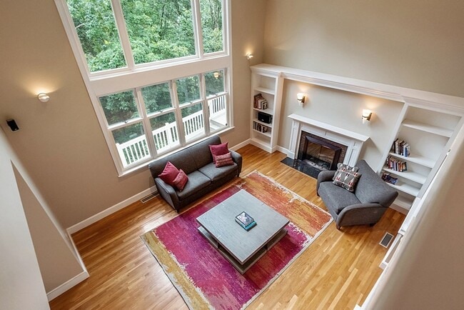 Building Photo - 2 Sunset Ridge