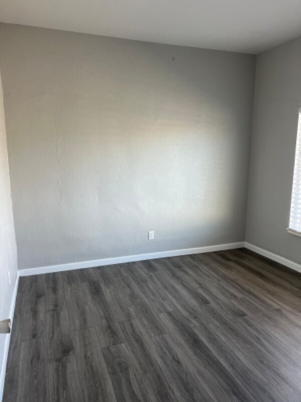 Building Photo - 340 W Highland Ave