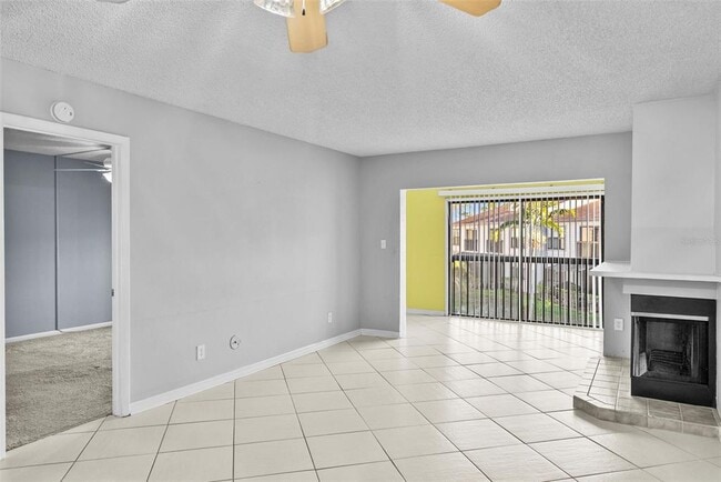 Building Photo - 1918 Pelican Landing Blvd