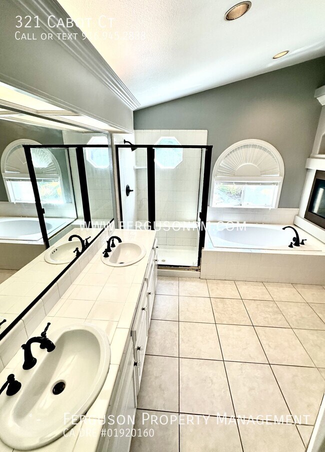 Building Photo - 321 Cabot Ct