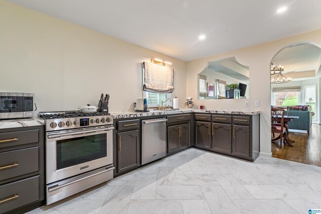 Building Photo - 3117 Canterbury Pl