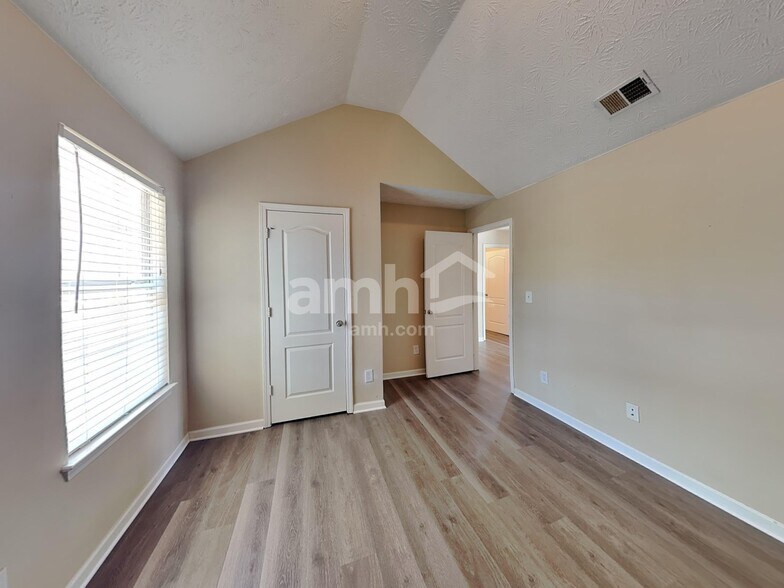 Building Photo - 3705 Sidda Way