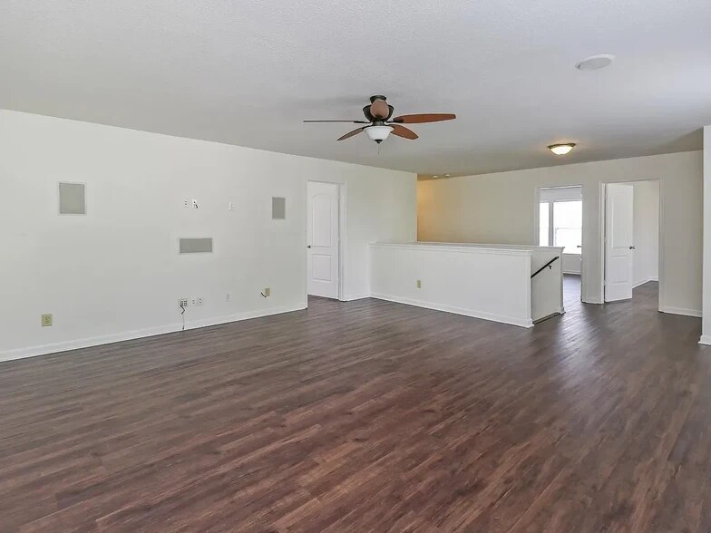 Building Photo - 3609 McDuff Ct