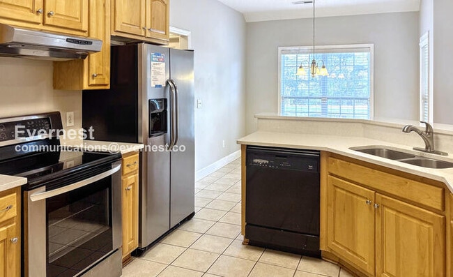 Building Photo - 115 Nasa Way