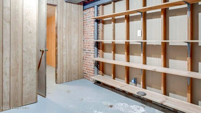 Building Photo - 2706 Lime Kiln Ln