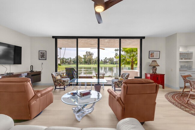 Building Photo - 910 Island Dr