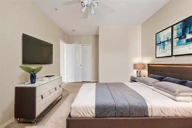 Building Photo - 5550 E Michigan St