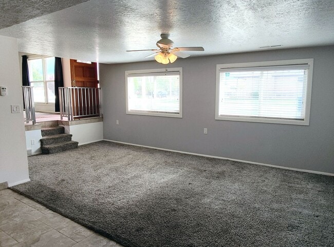 Building Photo - 1478 W Teakwood Dr
