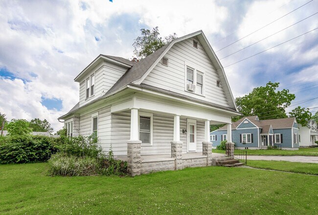 Building Photo - 2125 W Jackson St