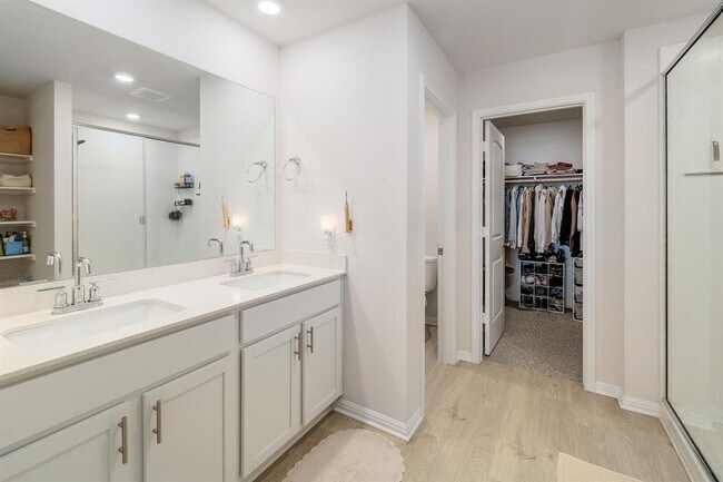 Building Photo - 2640 Indian Clover Trl