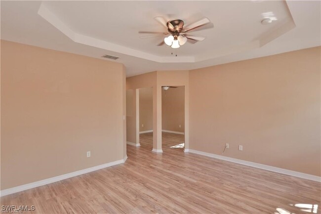 Building Photo - 10240 Olivewood Way